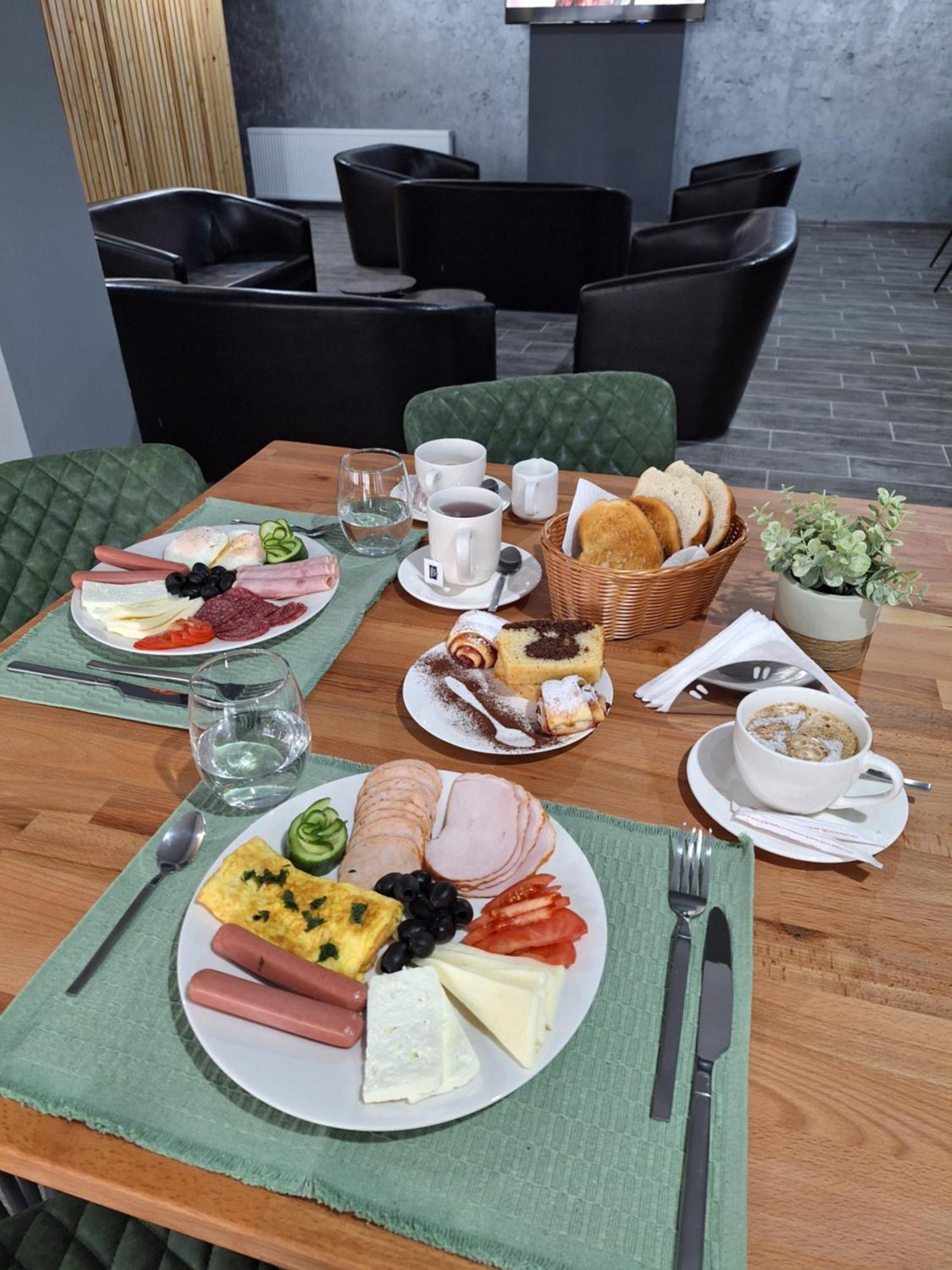 Danifeld Inn Voronet Ngoại thất bức ảnh