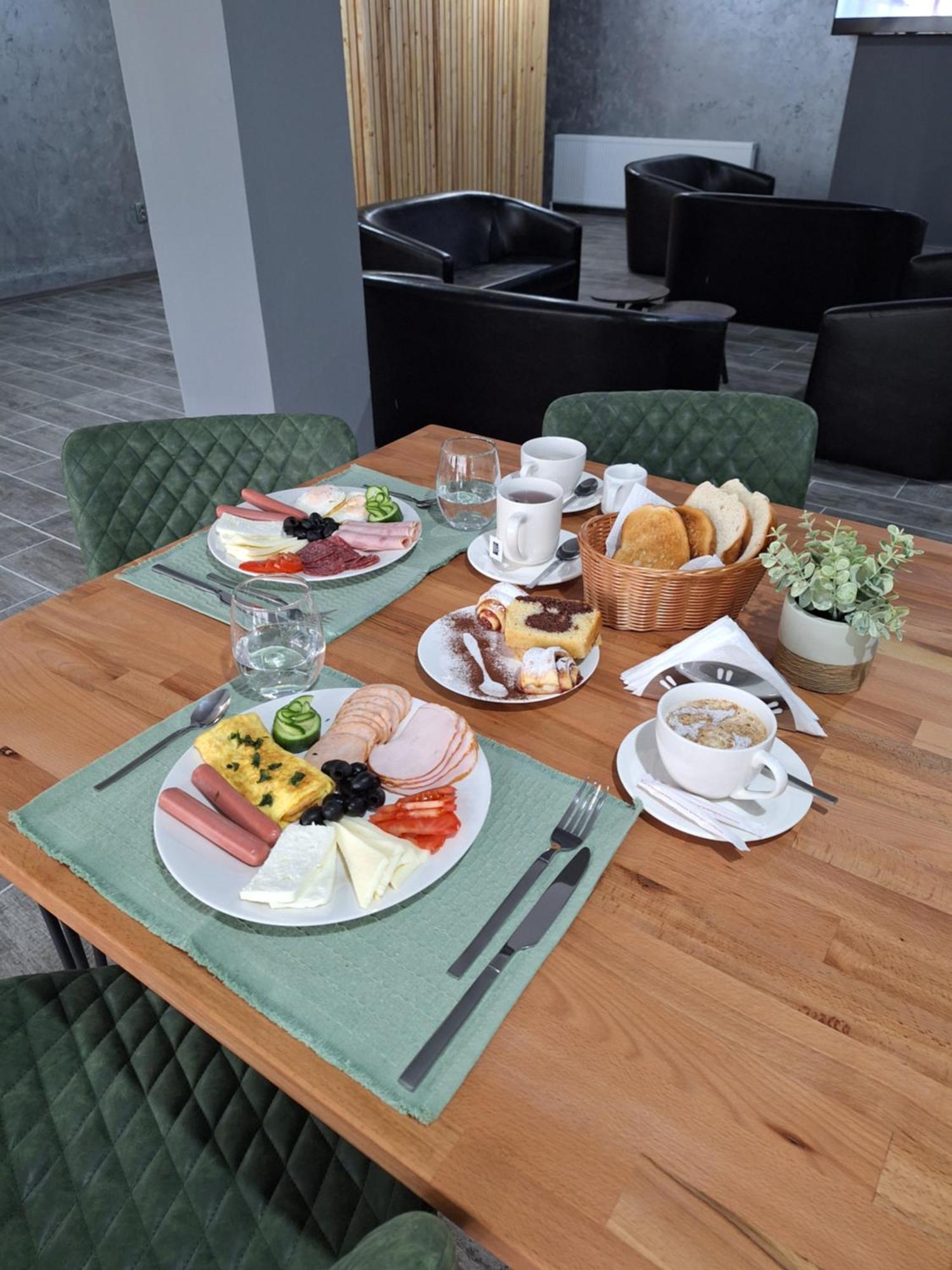 Danifeld Inn Voronet Ngoại thất bức ảnh