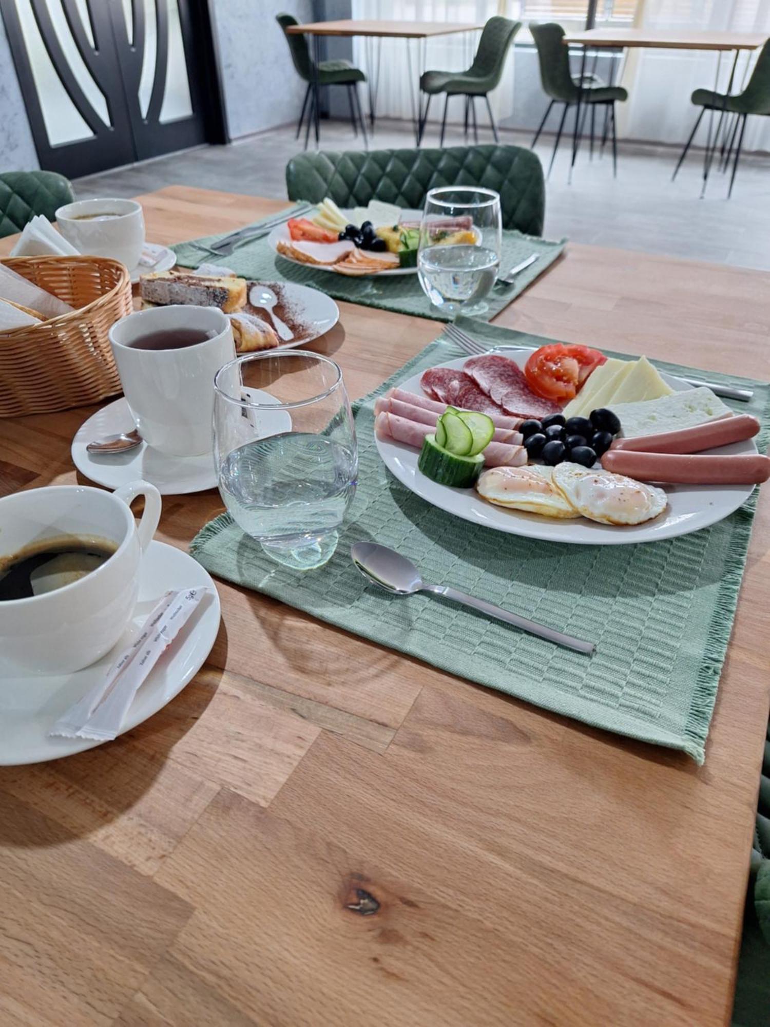 Danifeld Inn Voronet Ngoại thất bức ảnh