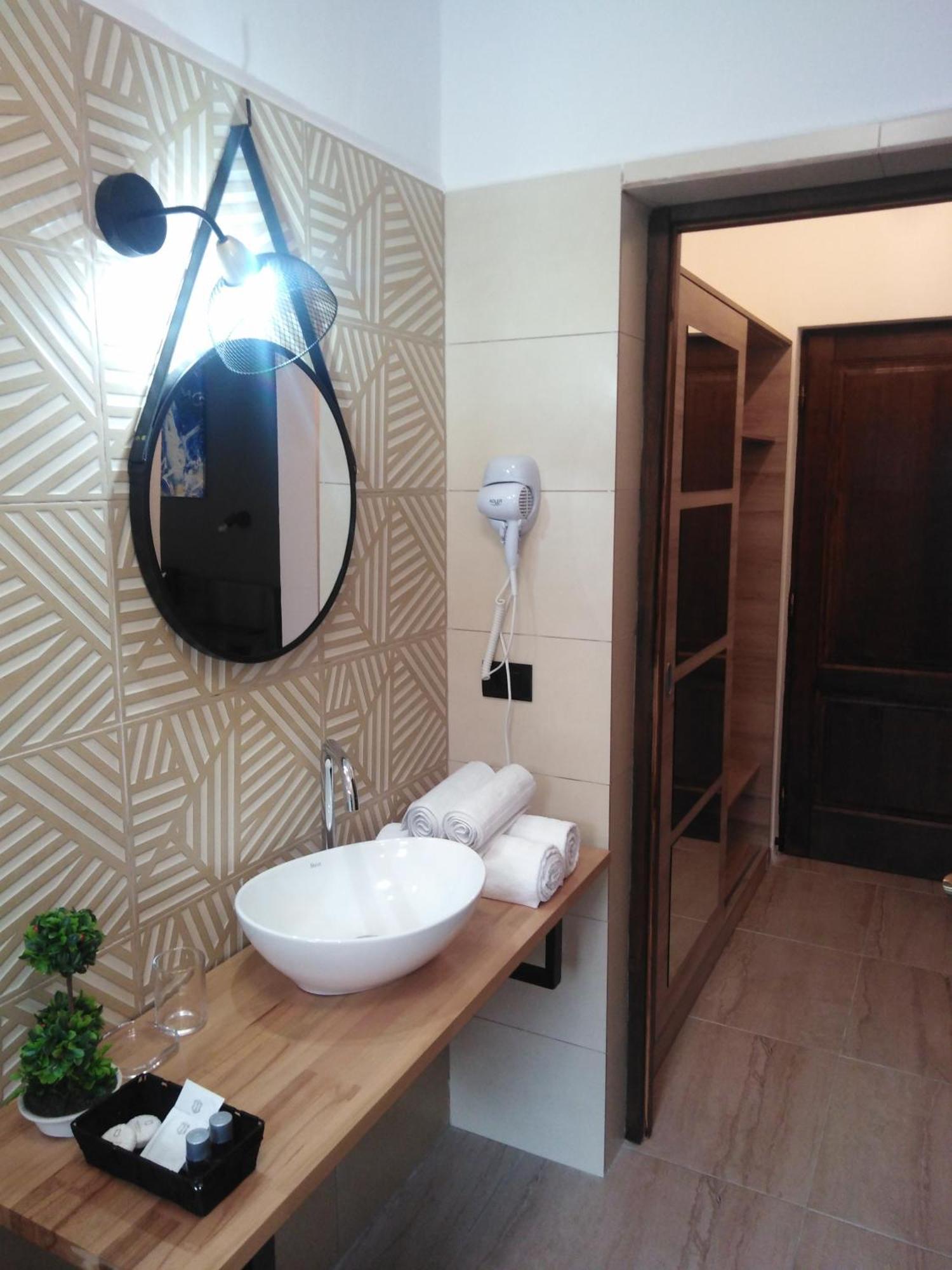 Danifeld Inn Voronet Ngoại thất bức ảnh